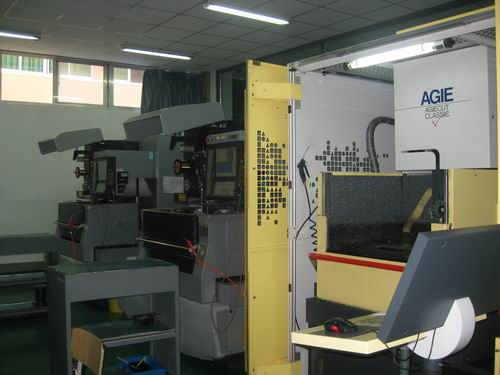 调整大小 慢走丝车间2.JPG